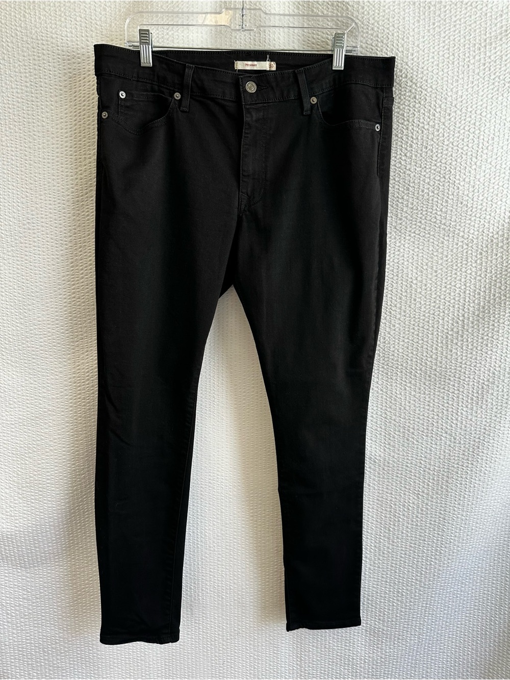 Levi's 711 Women’s Black Skinny Jeans Size: 33